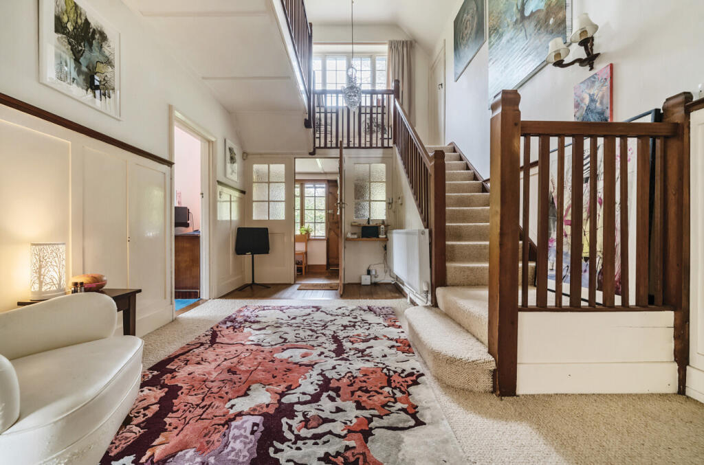 1298008-21-682e31...