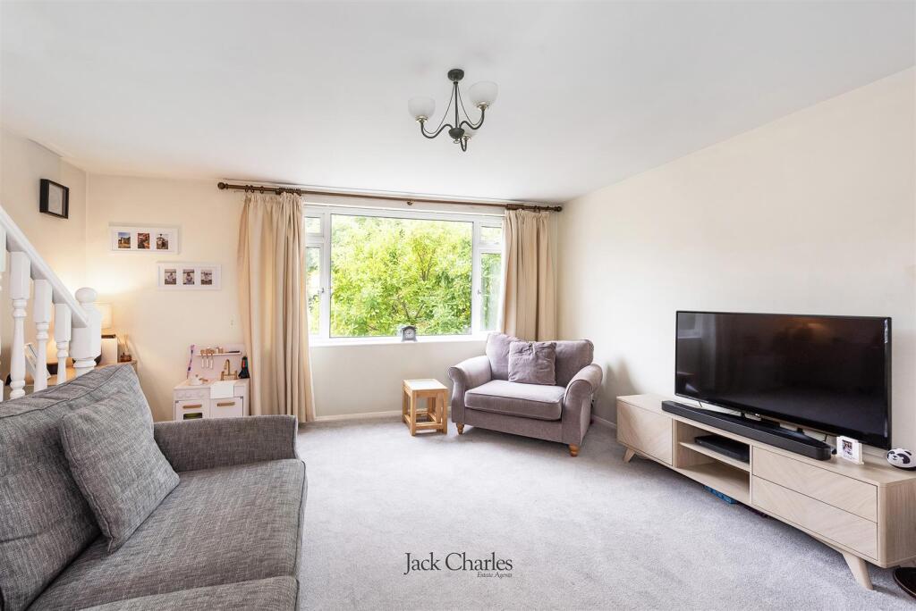 58 Dernier Rd, TN10 3EW 004.jpg