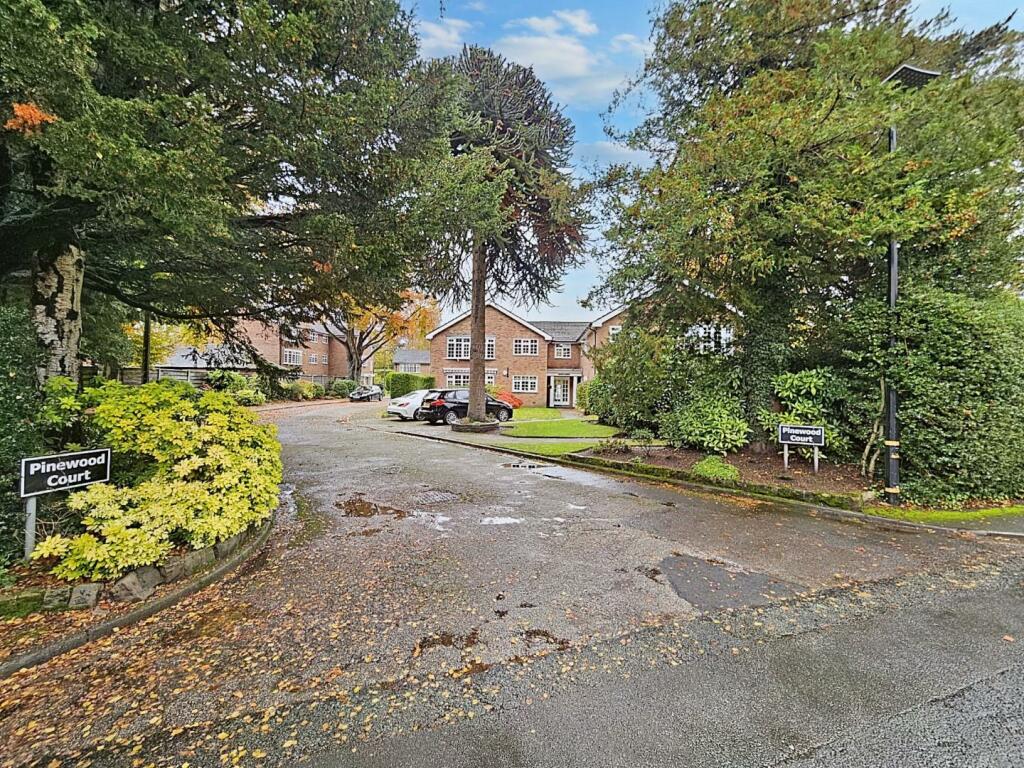 Pinewood Court