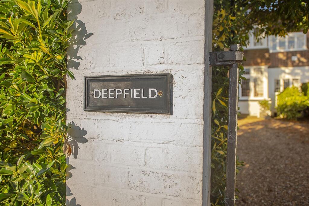 deepfield-0078-v2.jpg