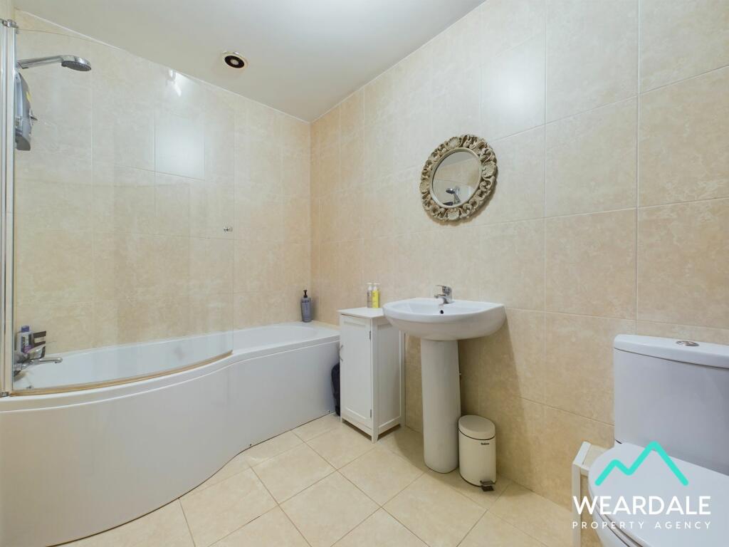 Bedroom 2 En-Suite