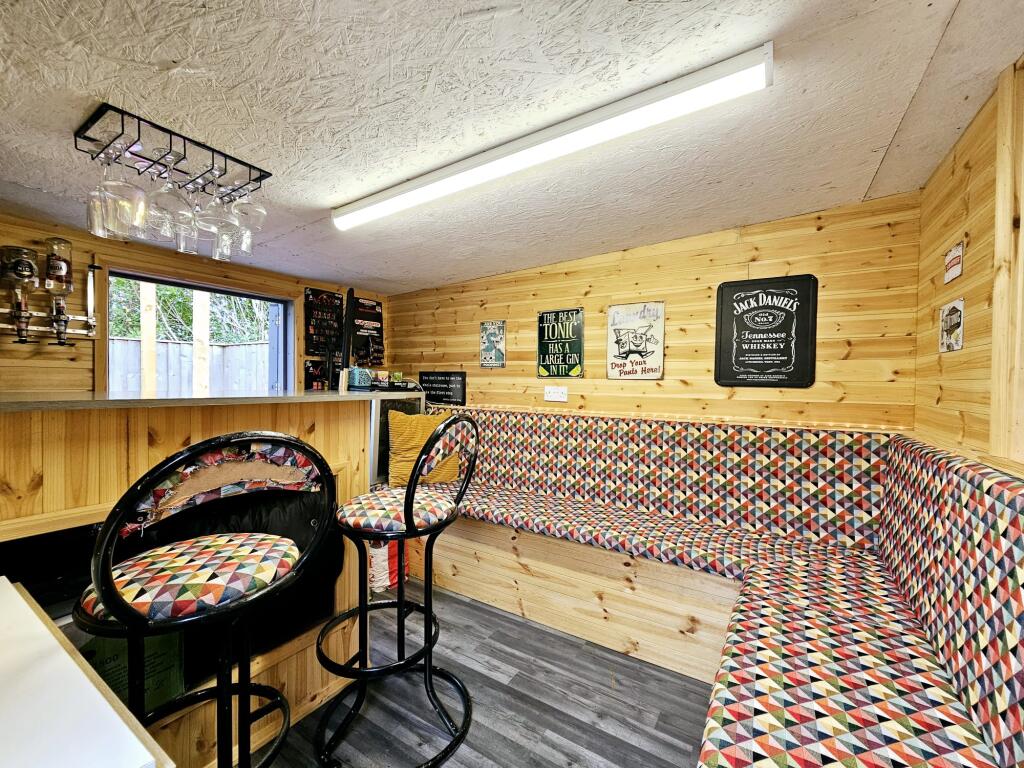 e145a799-424e-4487-8b64-49a400b7e004