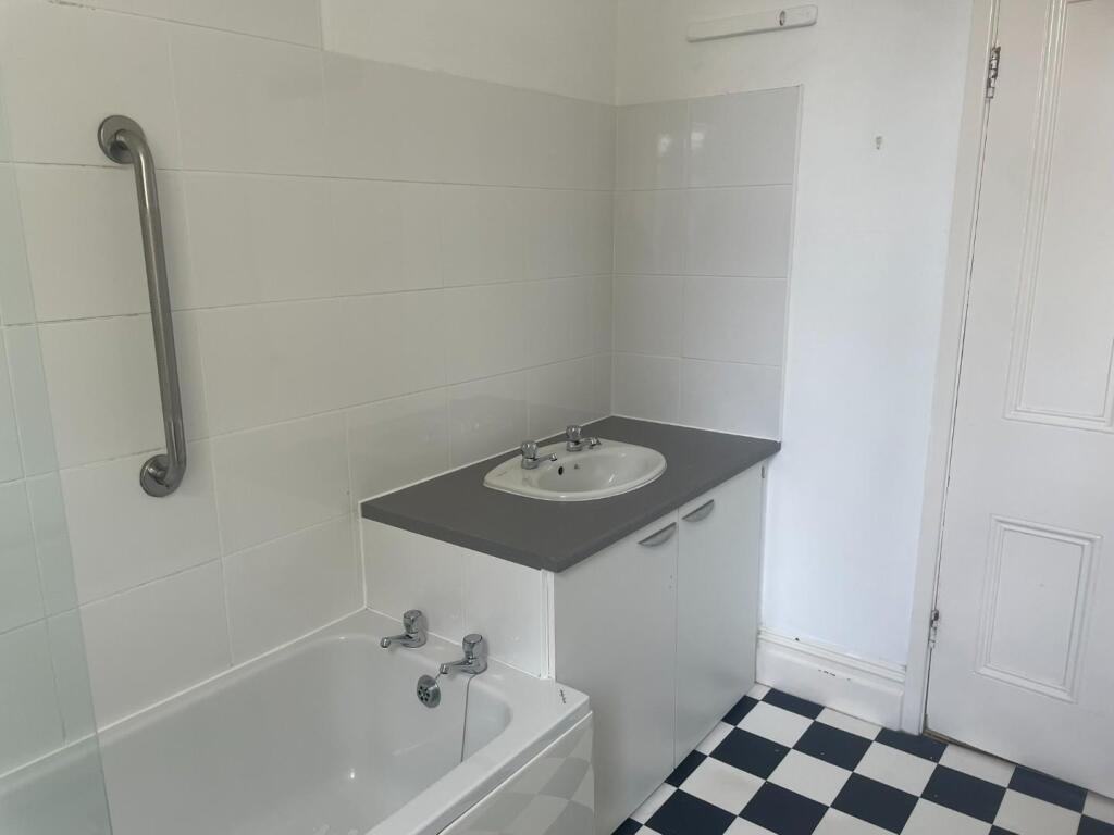 Bathroom2.JPEG