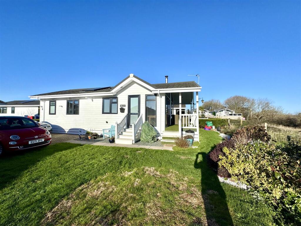 ST. PIERRE COUNTRY PARK