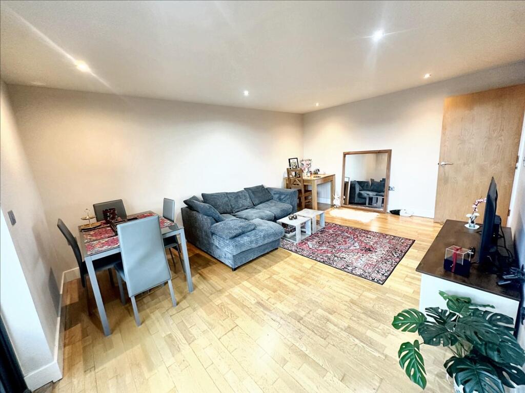 durnford lounge (1).jpeg