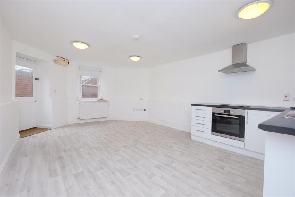 19c Northumberland Road, Redland, Bristol BS6 7AZ 