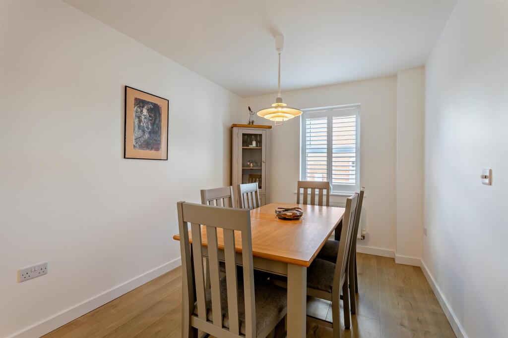 8644199-interior09-8