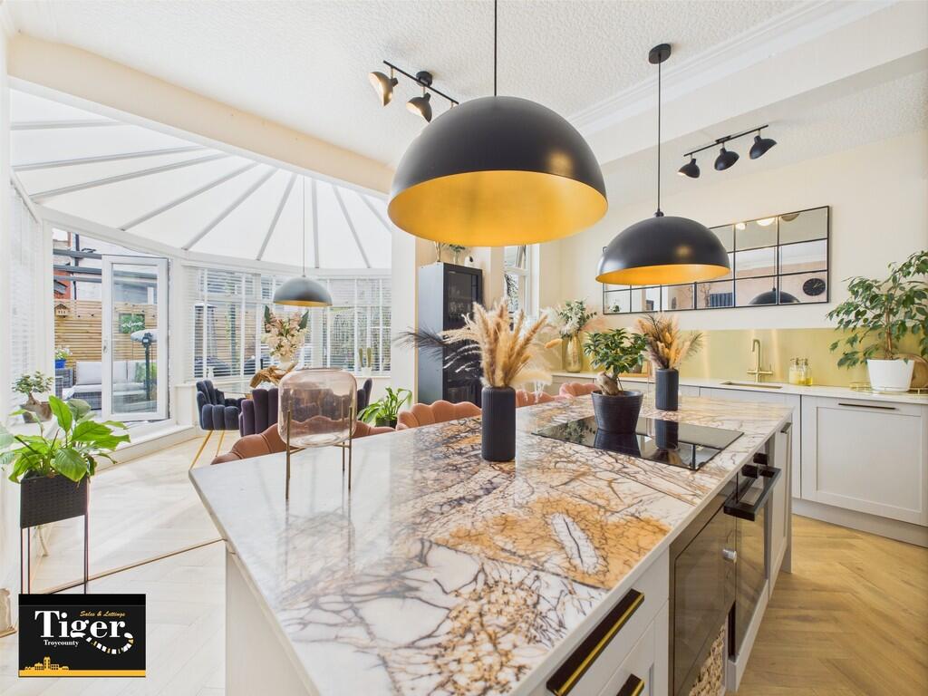 CAM03440G0-PR0311...