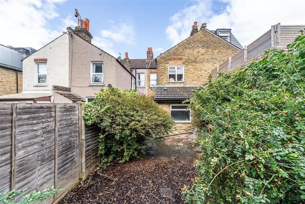 Flat-A-34-Bickers...