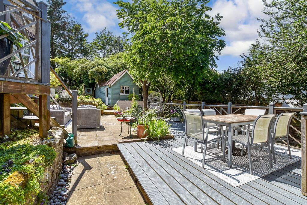 Patio / Decking