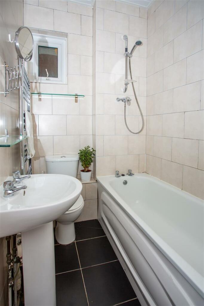 BATH1-_A188479.jpg