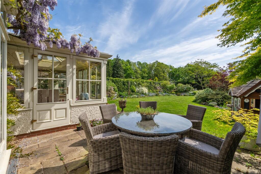 74 Dovehouse Lane_6.jpg