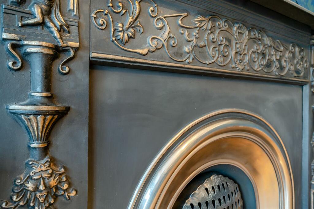 8584063-interior08.jpg