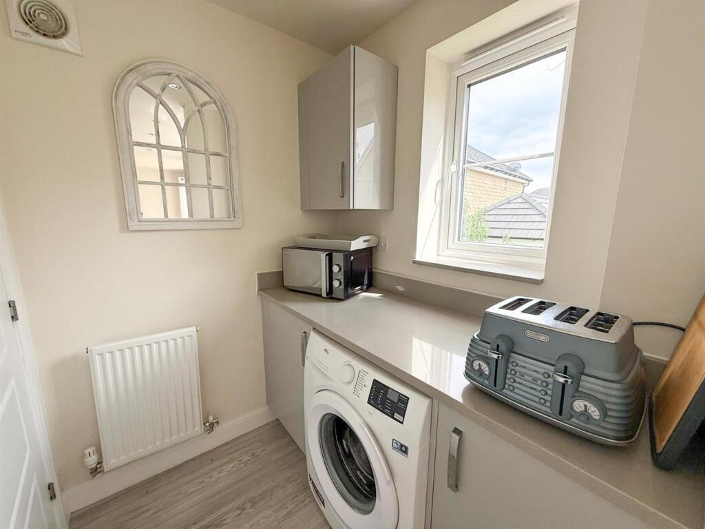 3 bed detached property, Silsden