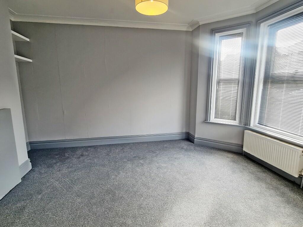 Bedroom 1 / Rec 2