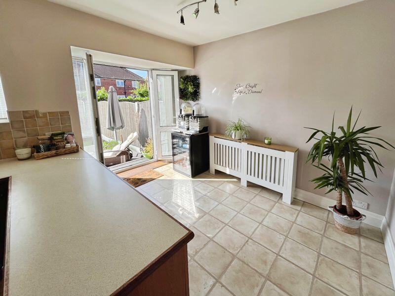 Kitchen diner