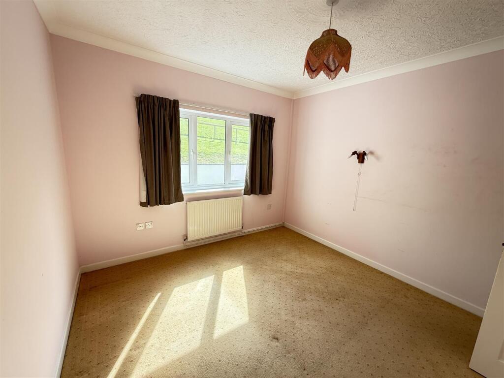 REAR MASTER BEDROOM 1