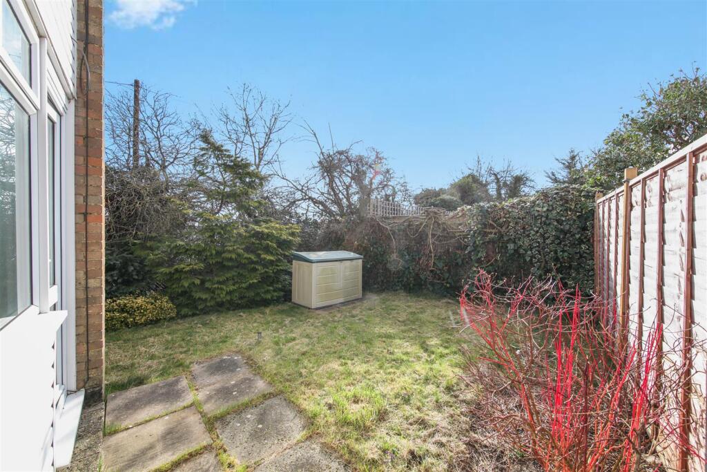 2 Eskdale Close - vfK0r2KxbqN3kzaEY4Ue.jpg