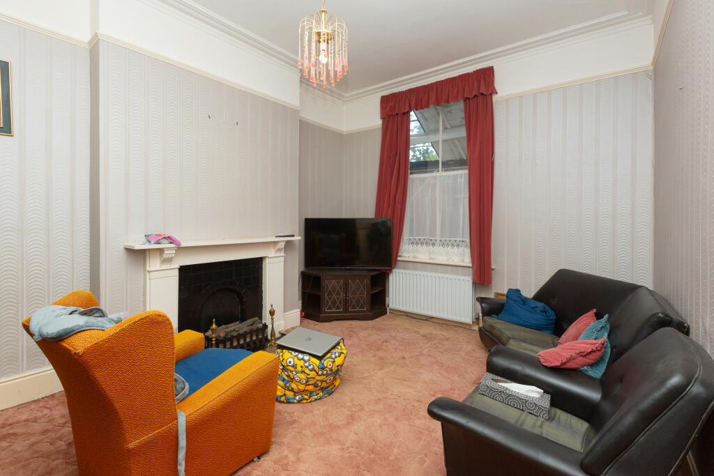 general Flat 1, 56 W