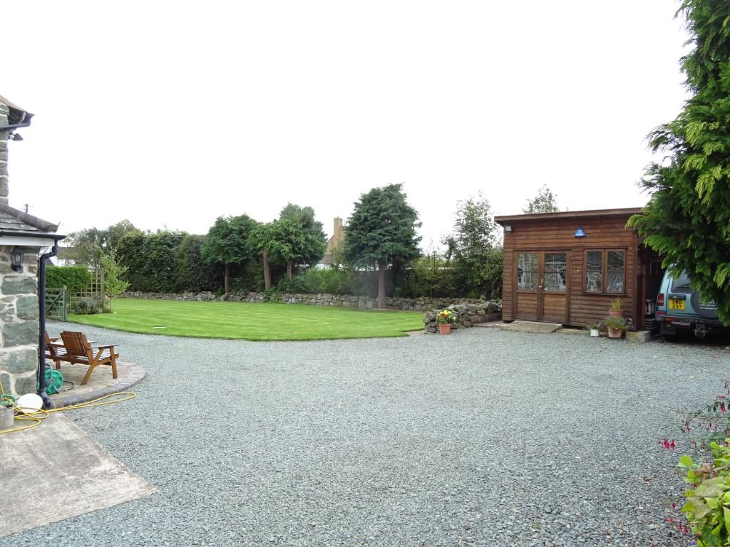 driveway &amp; workshop 
