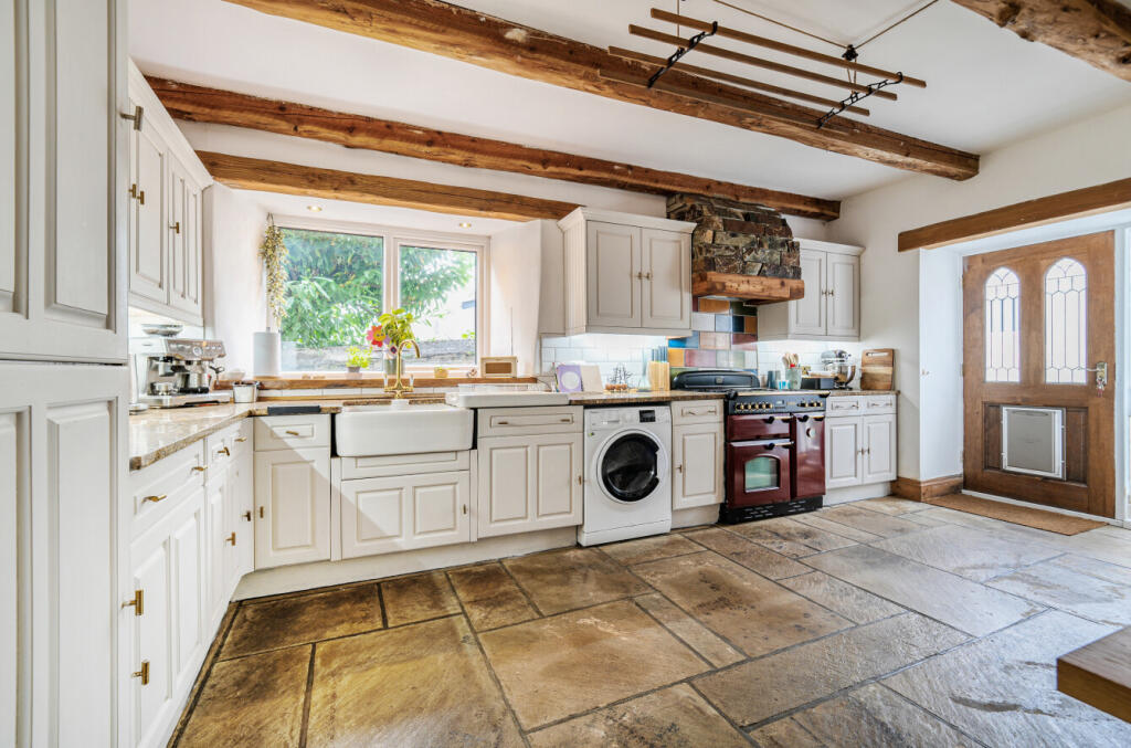 1318230-9-685ecd7...