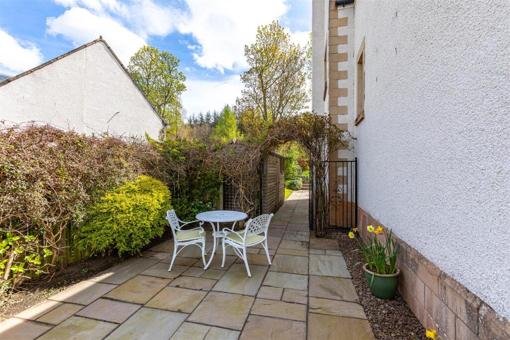 2 Harleyburn Court Melrose 72.JPG