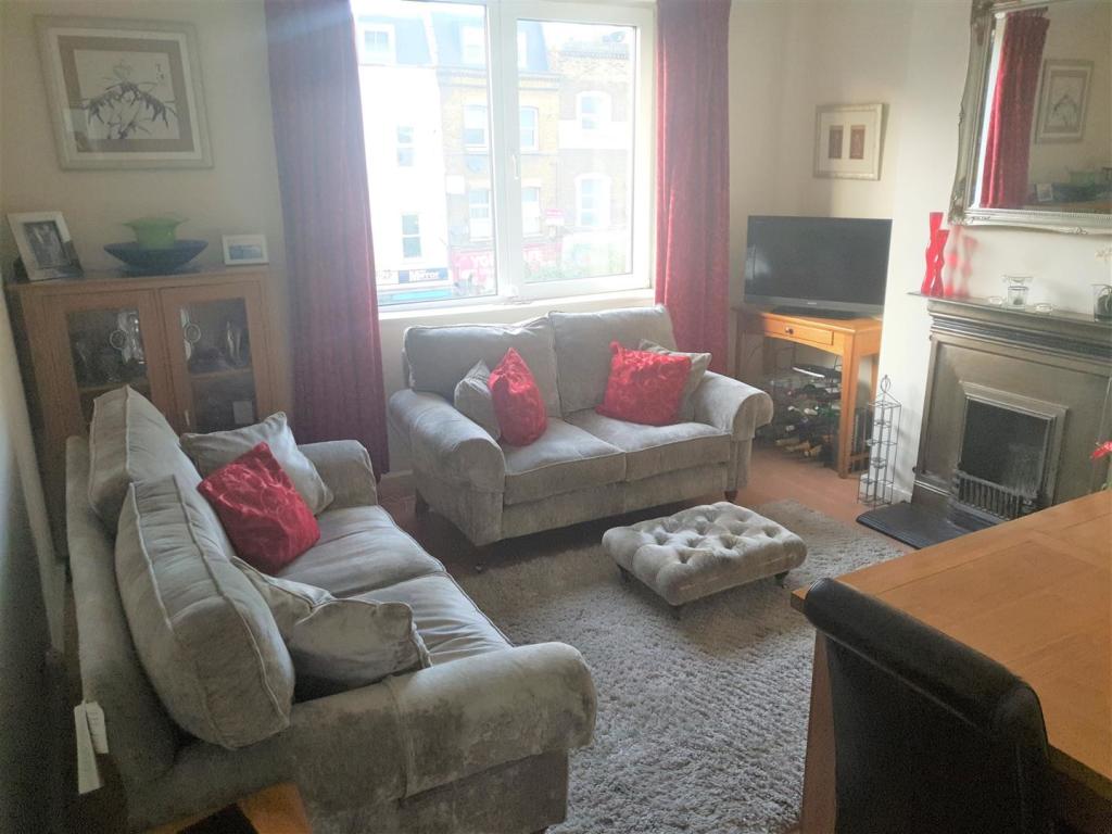 209 living room.jpg