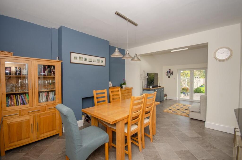 Dining area.jpg