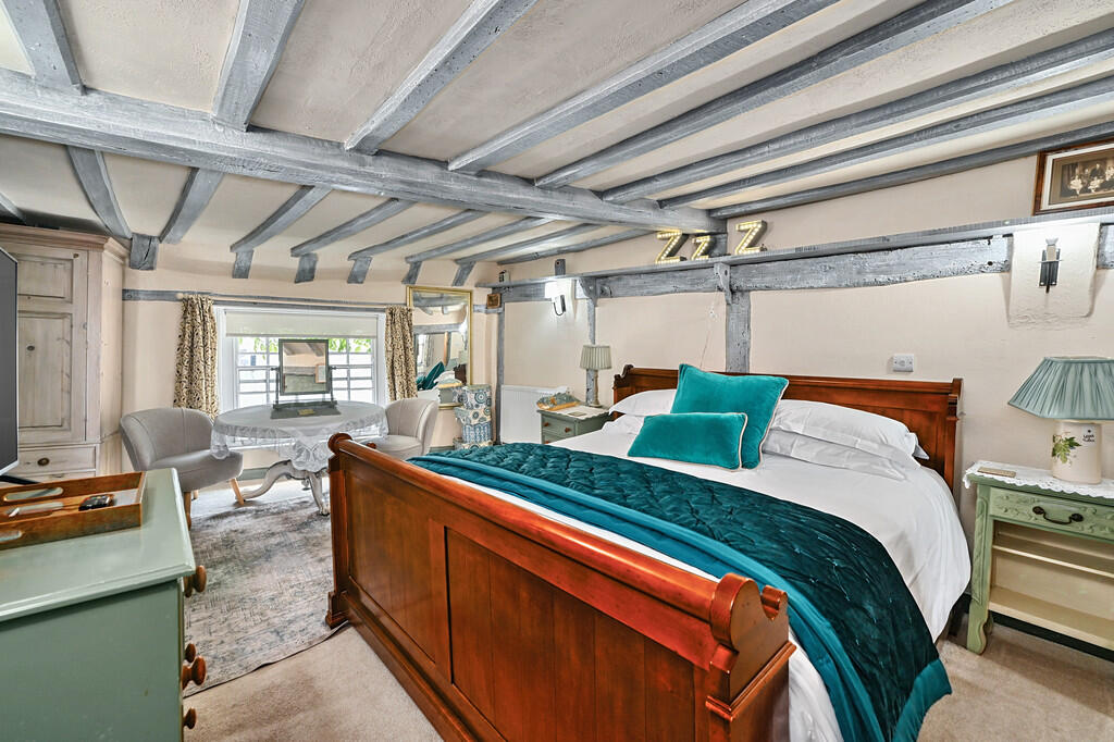 34 The Mint TN31 ...