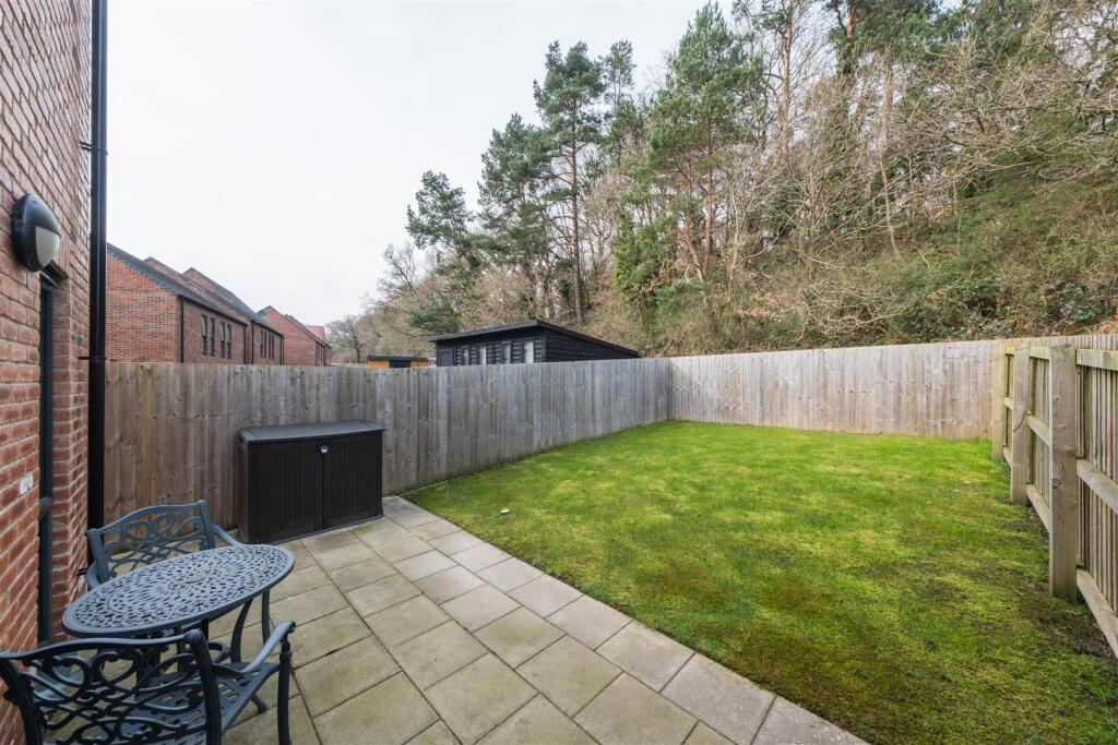 31 Mara Drive-026.jpg