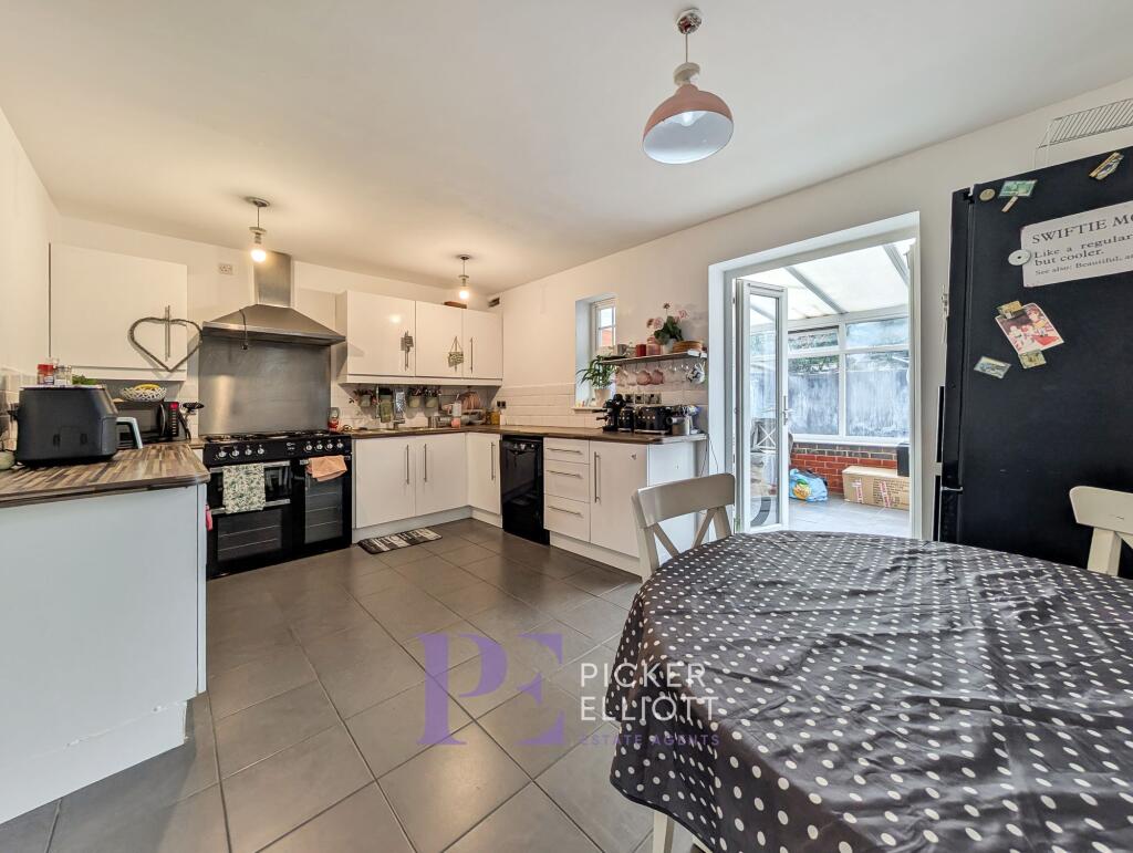 Kitchen / Diner