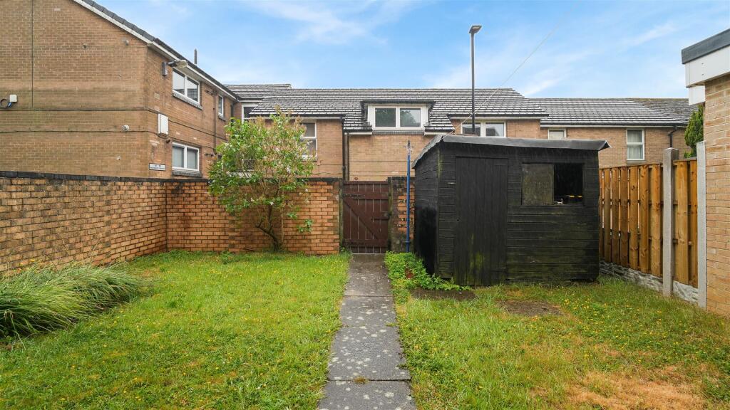 179WestminsterCres-20.jpg