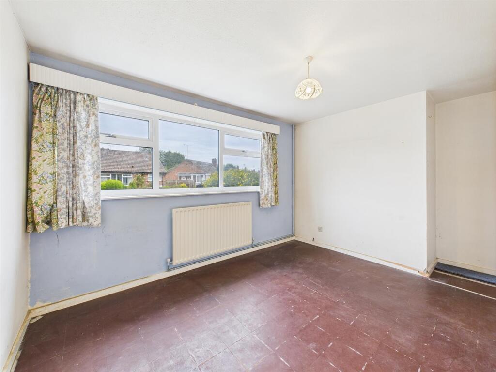 Bedroom: