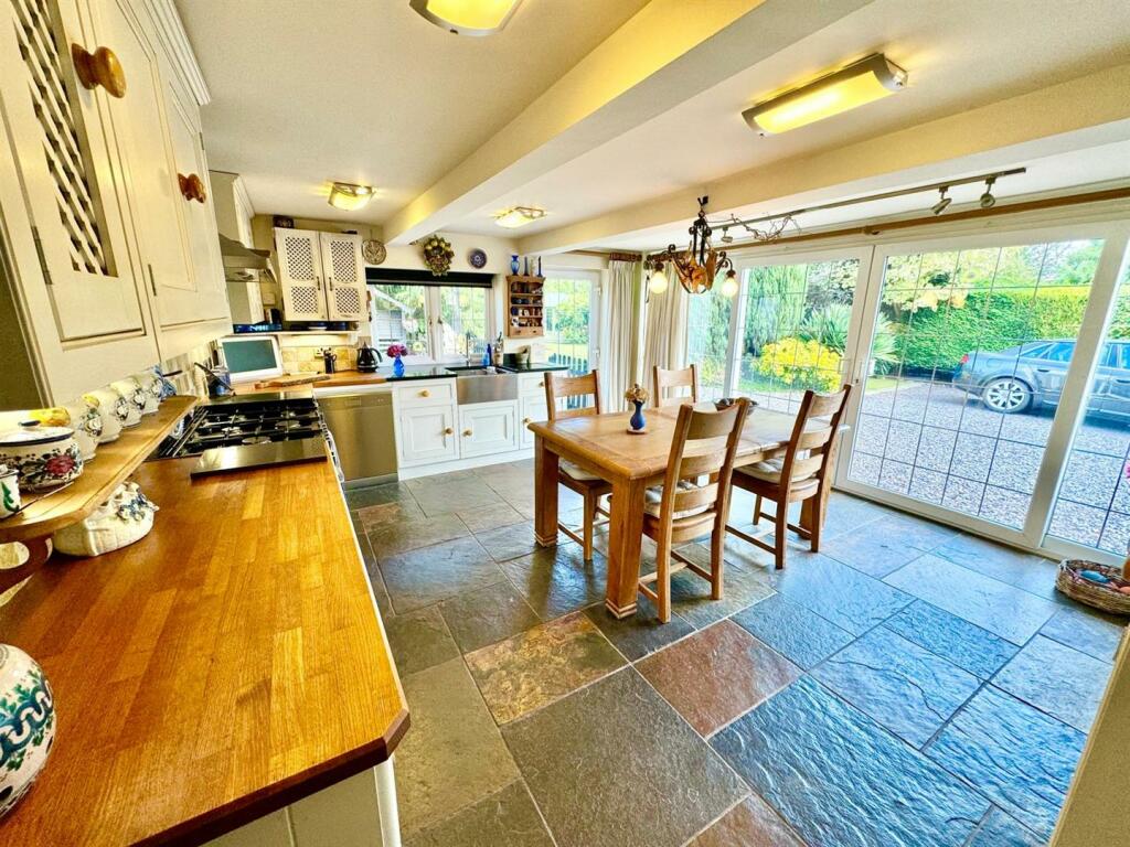 PHOTO-2024-08-20-17-40-17 (16).jpg