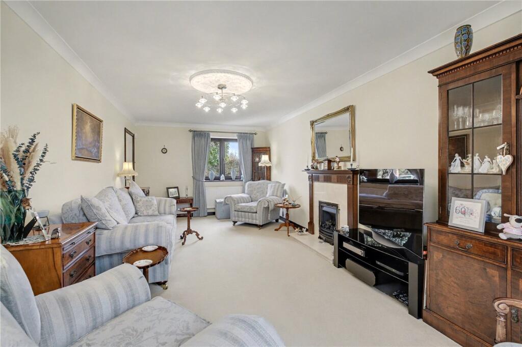 Living Rroom