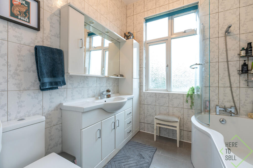 Waterfall Road, London, N11-4 (13)