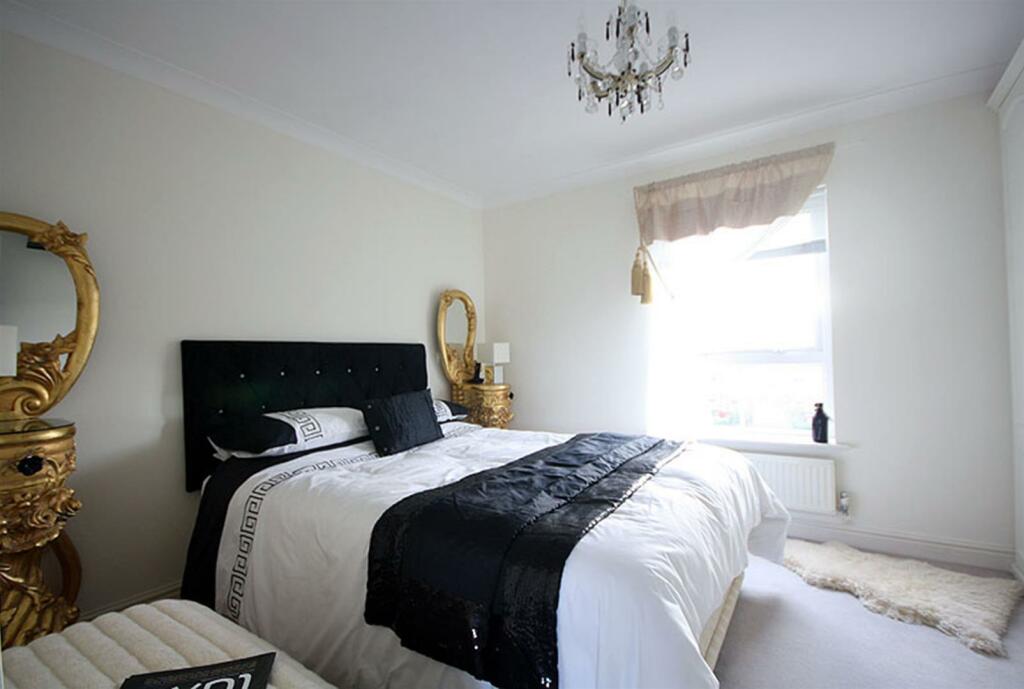 Gwynne Close, W4 - FOR SALE