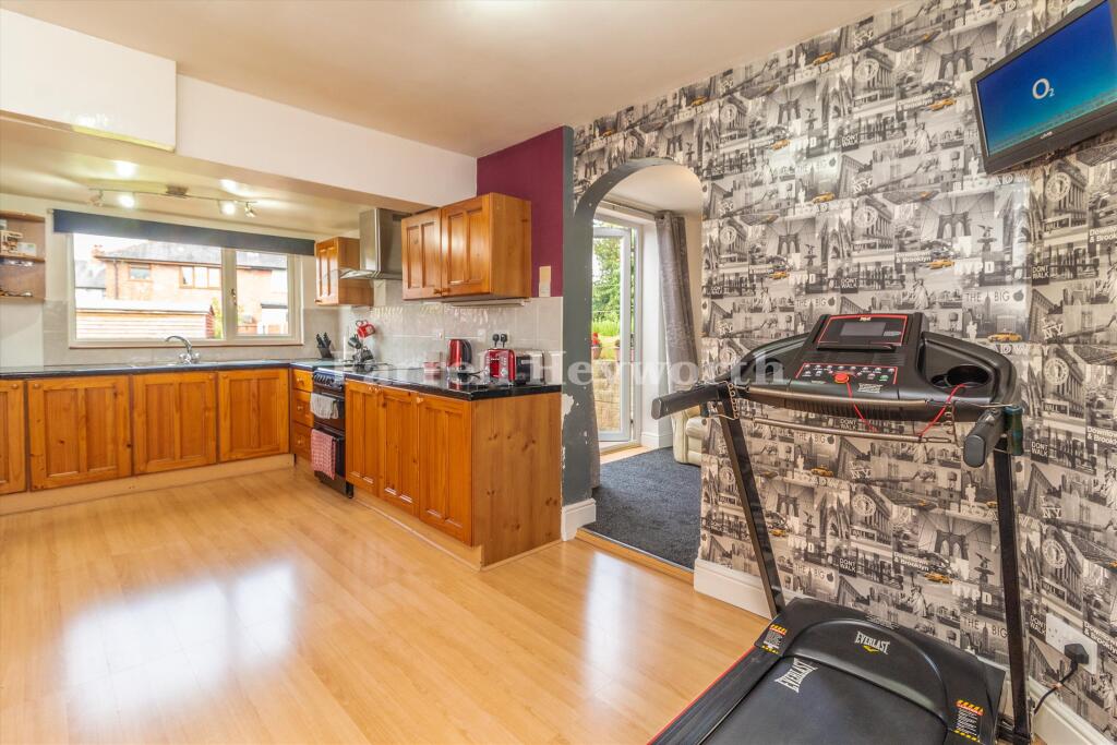 Kitchen image 2