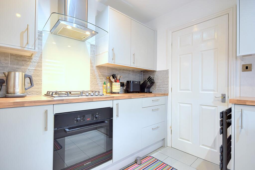 Ewemove Brighouse - Withinfield Southowram (2)