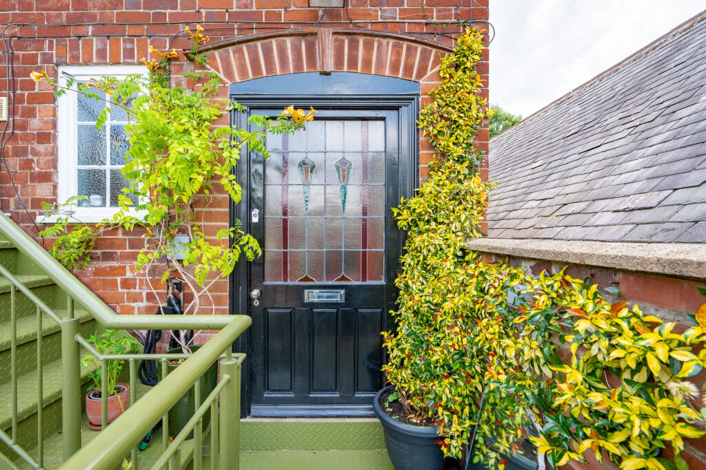 300068 - OLH09690-HDR.jpg