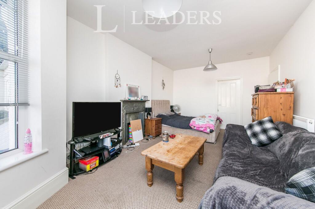 Reception / Bedroom