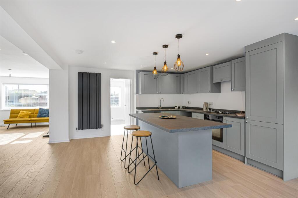 Kitchen / Breakfast Room