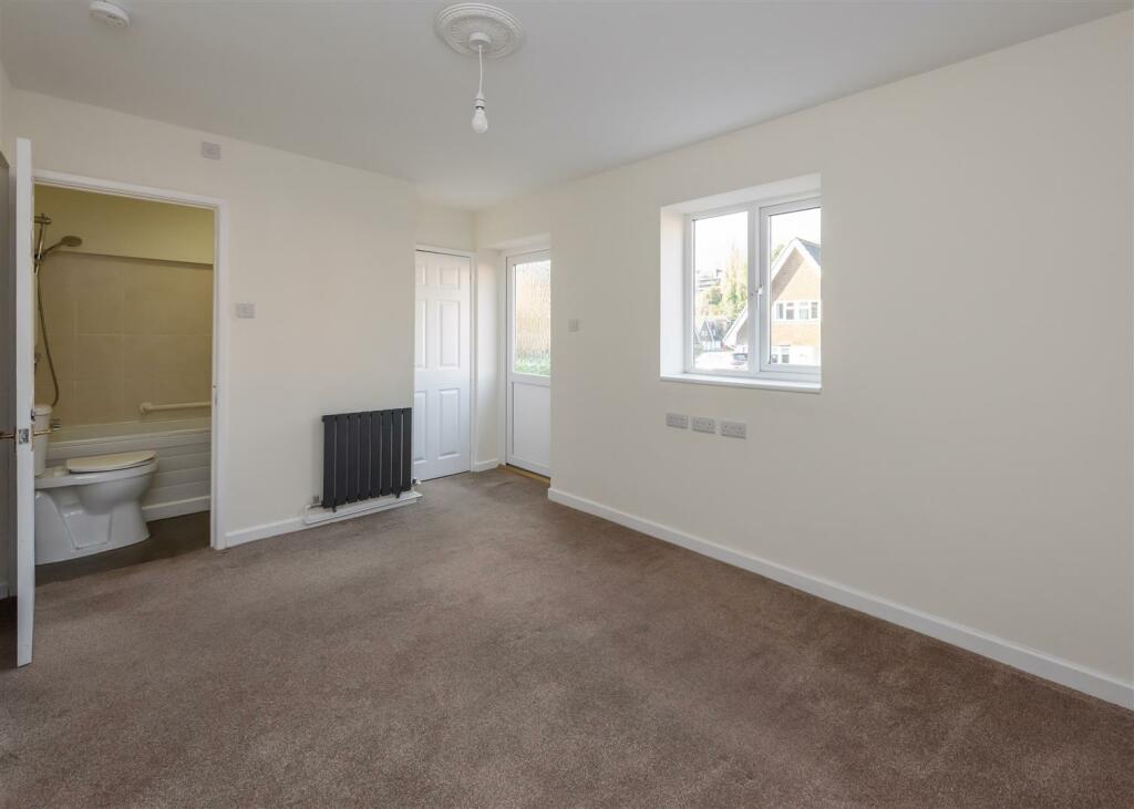 50 Bramstead Avenue-bed4 JAN24.jpg