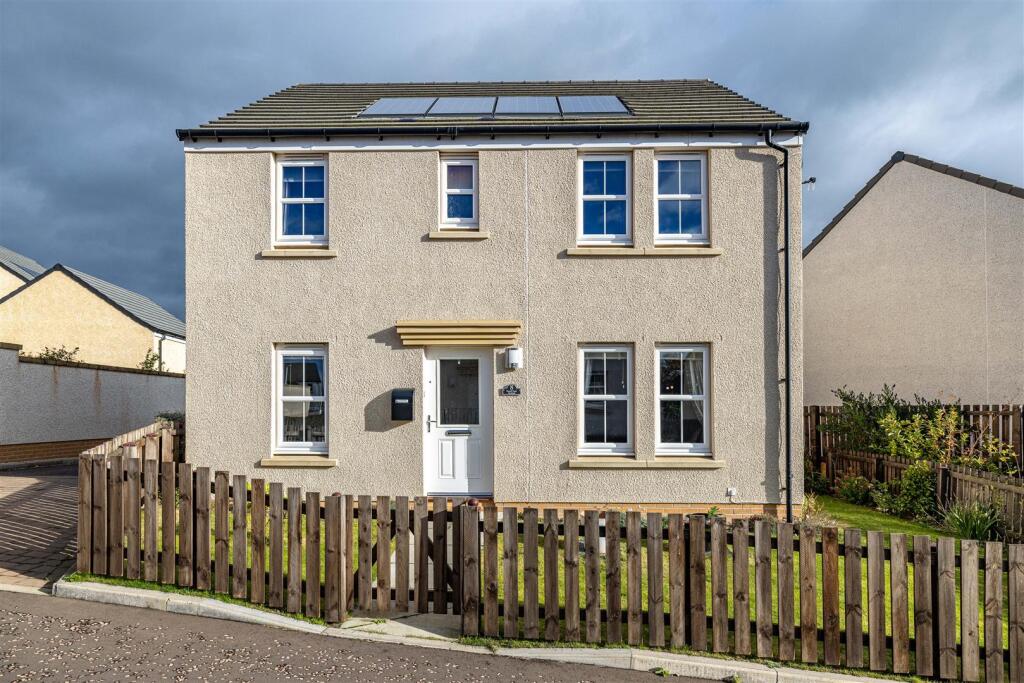 8 Knoll Park Avenue Galashiels 05.JPG