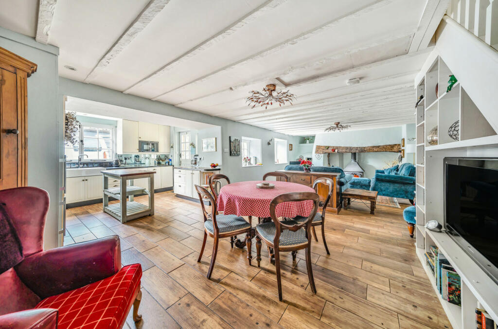Living/Dining Room