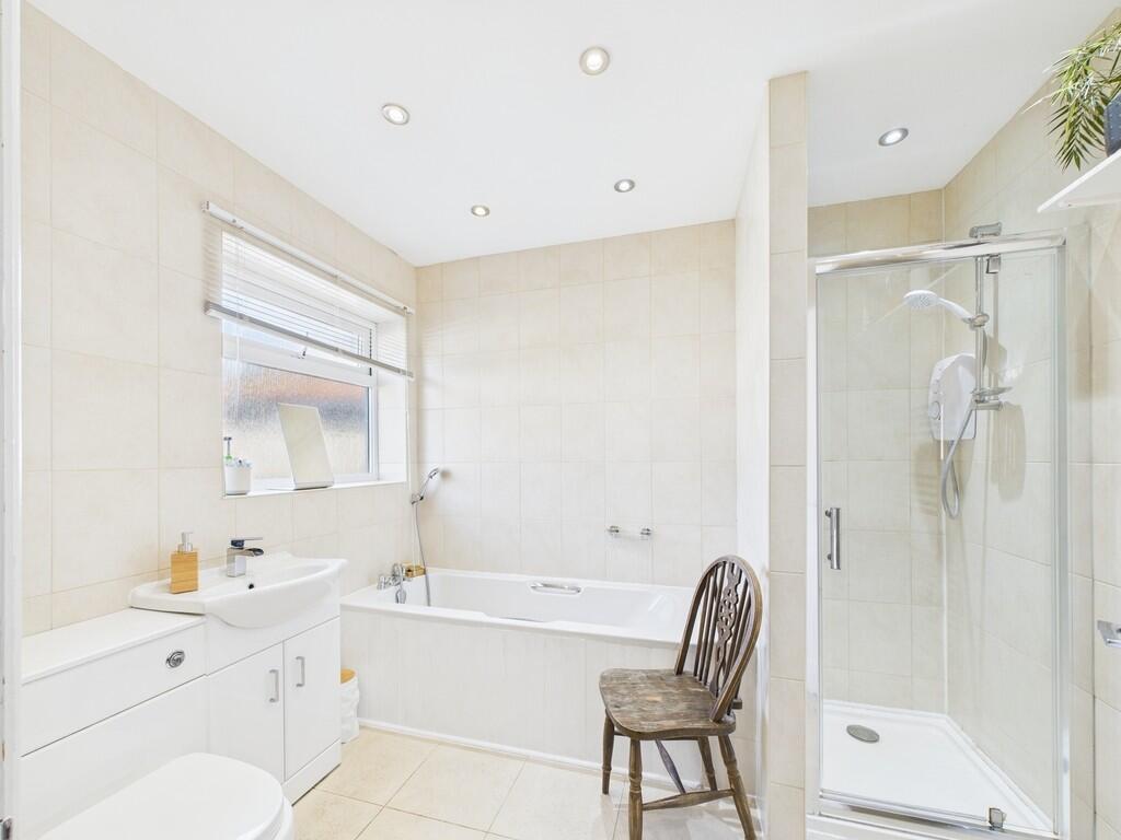 CAM02854G0-PR0330...