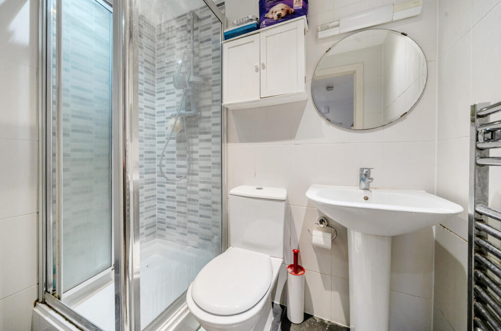 1300190-10-684ff7...