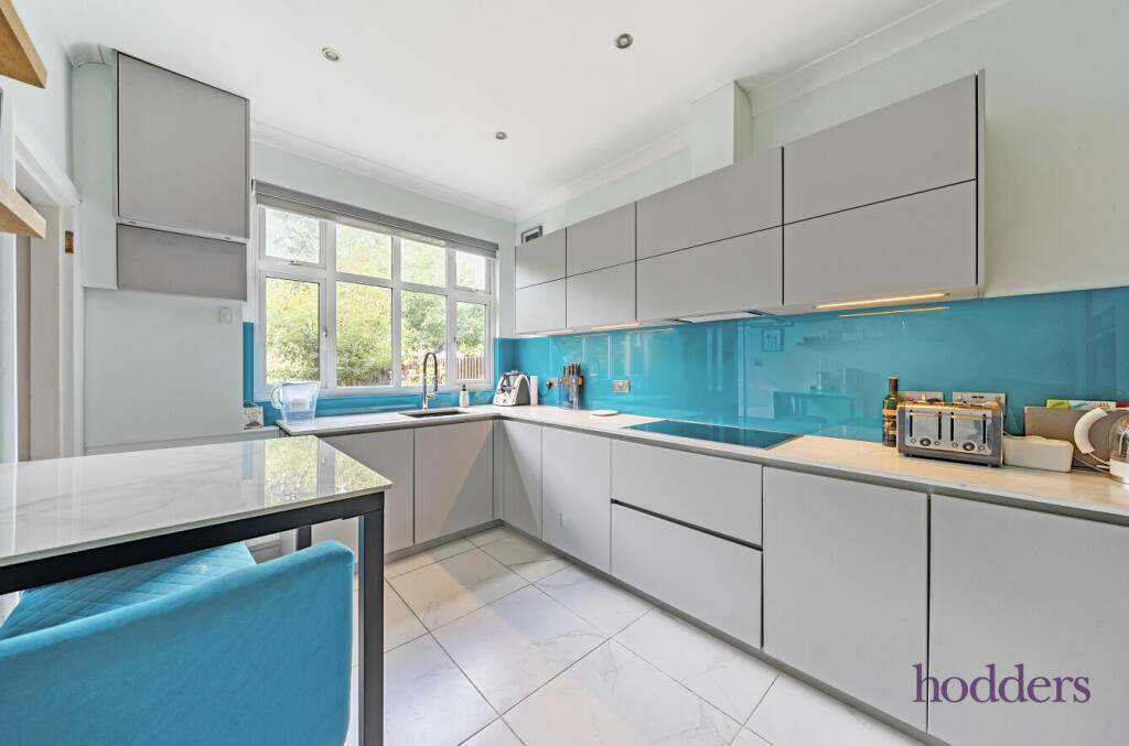 c3c0254c-50c7-41a...