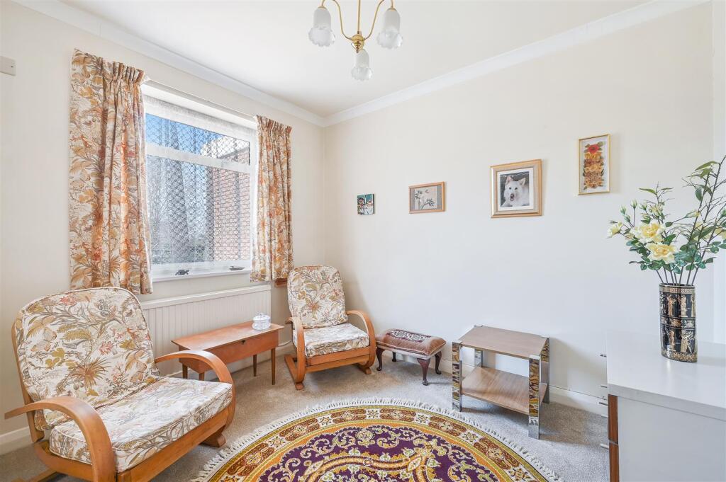 LONGDOWN LANE, 49A (20).jpg