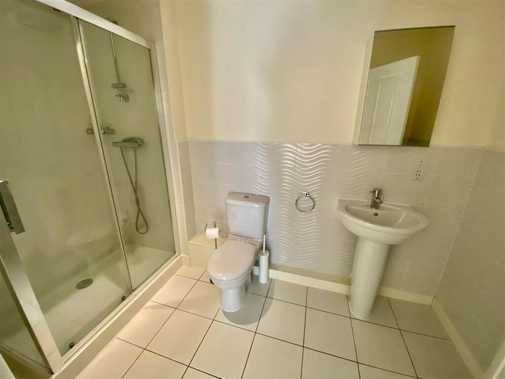 Bramleys Estate Agents - Marmaville Court - Mirfie